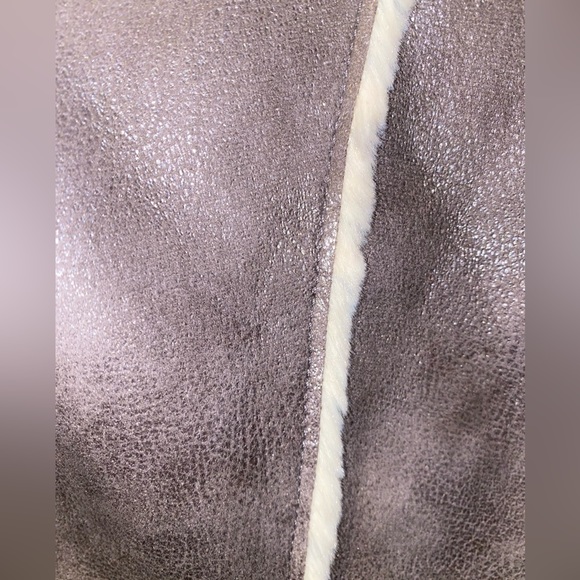 Guess Grey Vest Faux Fur & Suede - Picture 5 of 5